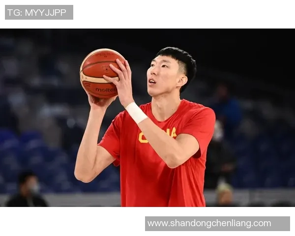 周琦在火箭队重新获得机会，期待重返巅峰表现