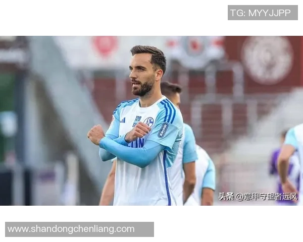 沙尔克04四连胜成功登顶，法兰克福榜首位置告别