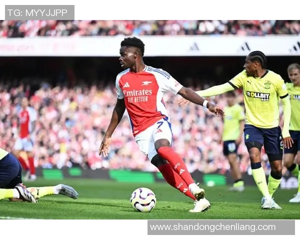 南安普顿迎战阿森纳：英超中游球队的巅峰对决