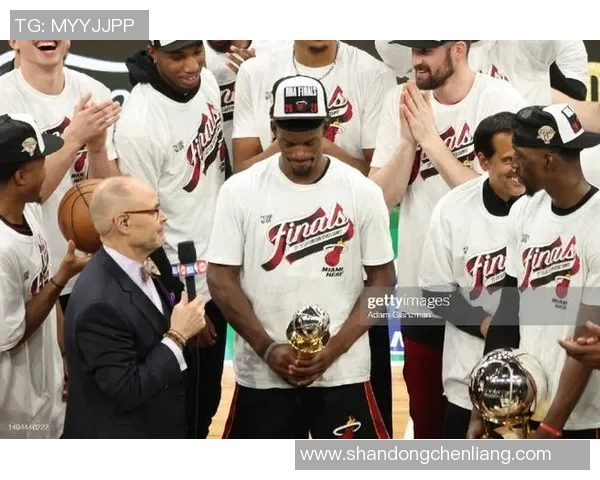 总冠军MVP正式加盟热火，队内实力再下一城