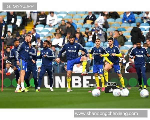 西汉姆主场击败狼队,继续争夺前四名席位 西汉姆主场击败狼队,继续争夺前四名席位