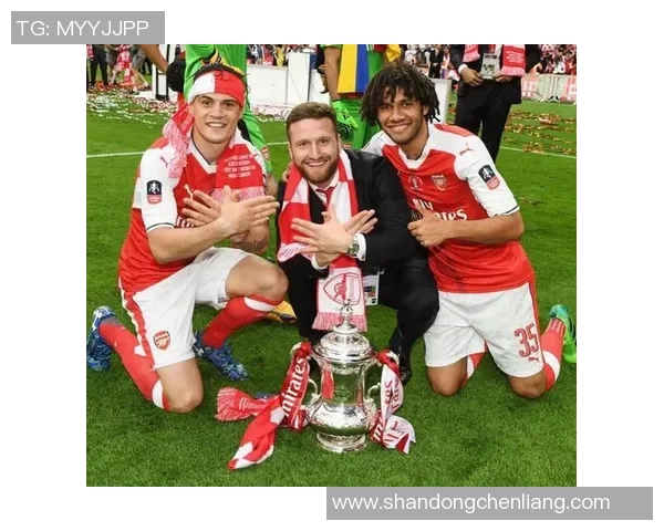 穆斯塔菲的足球之路:从天才少年到世界舞台的闪耀明星 穆斯塔菲的足球之路:从天才少年到世界舞台的闪耀明星